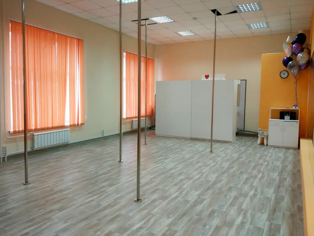 Студия Pole Dance, танца и фитнеса "Light Pole Dance"