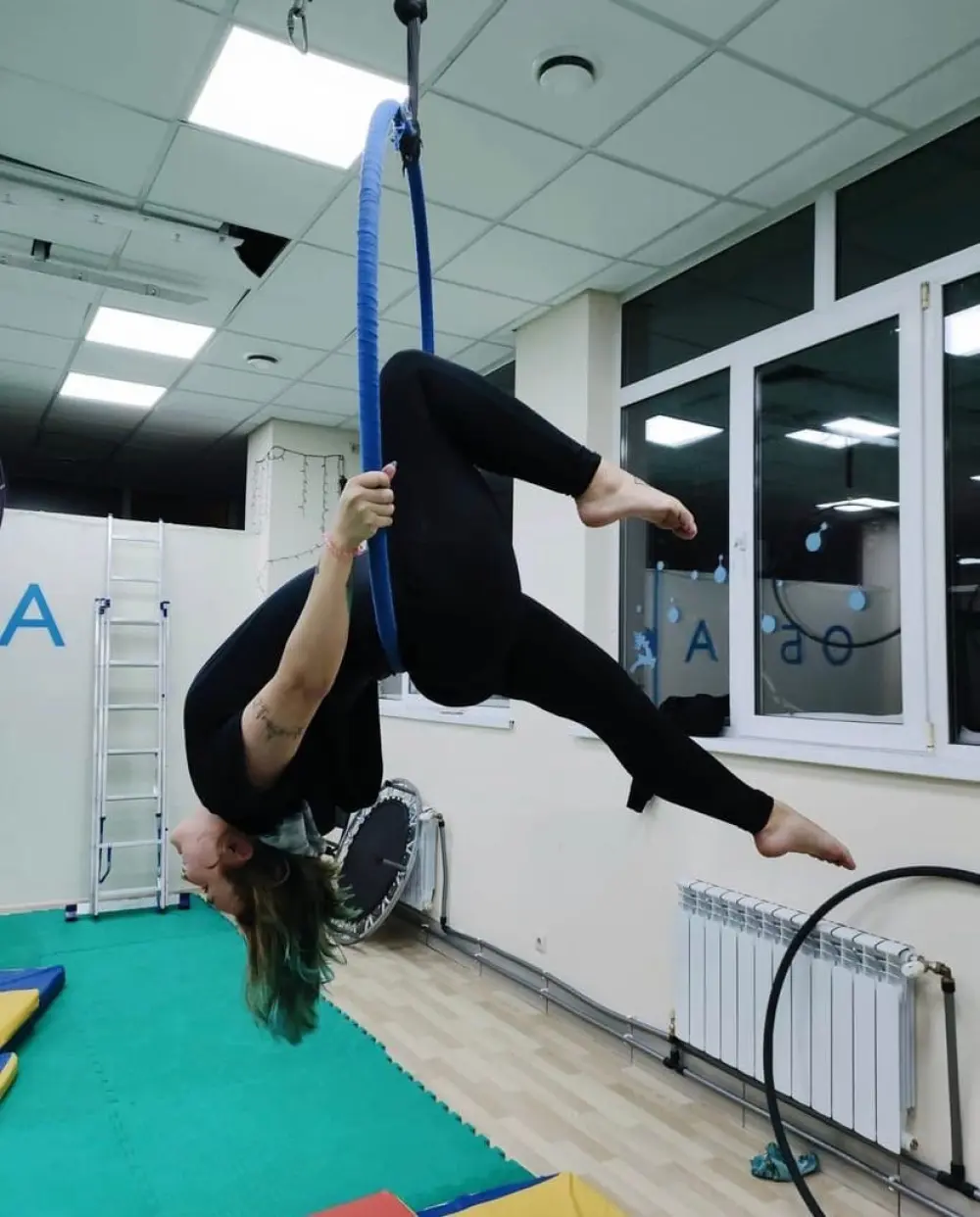 Студия pole dance и воздушной гимнастики "Облака"