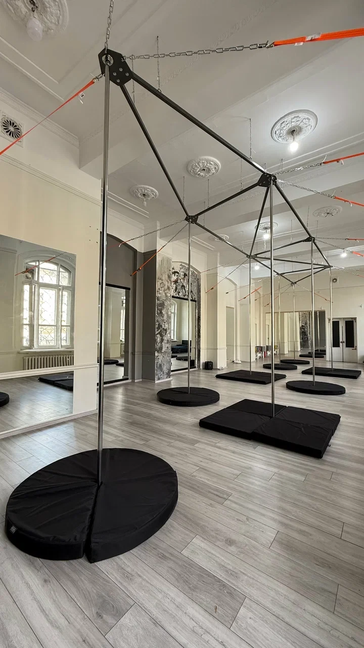 Сборы по акробатике и спортивному пилону