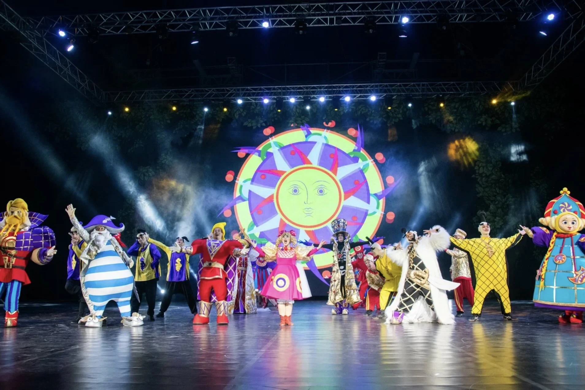 Арт-фестиваль по воздушной гимнастике, эквилибру и цирковому искусству "Show Time"