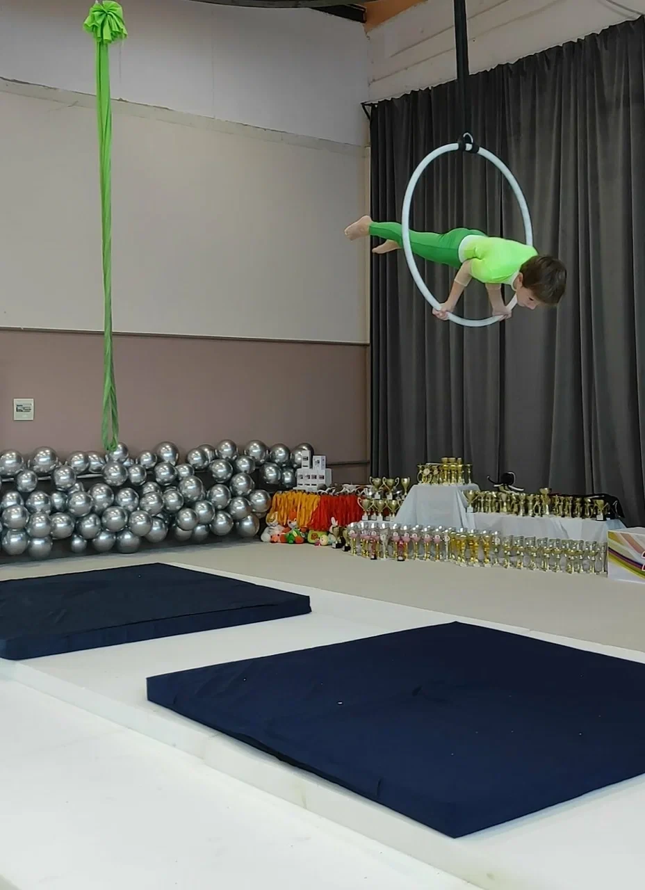 Турнир по воздушной гимнастике и спорту на пилоне "Без границ"