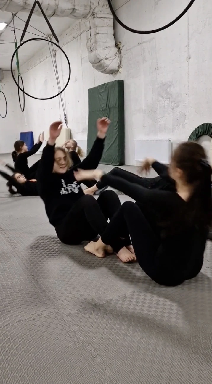 Школа воздушной гимнастики "Air gym school"